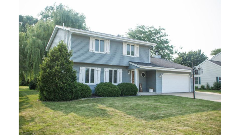 W204N17093 Jackson Dr Jackson, WI 53037 by M3 Realty $334,900