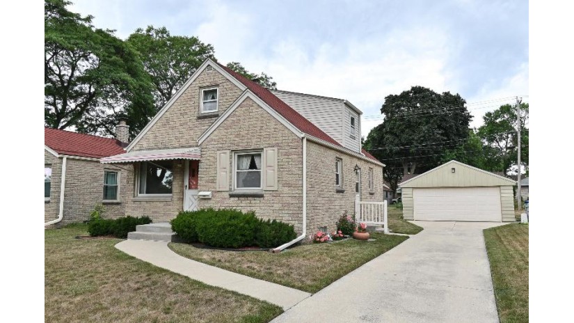 226 W Van Norman Ave Milwaukee, WI 53207 by RE/MAX Realty Pros~Milwaukee $150,000