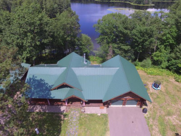 4258 Midget Lake Dr, Pelican, WI 54501