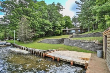 8020 Coffen Ln, Lake Tomahawk, WI 54539