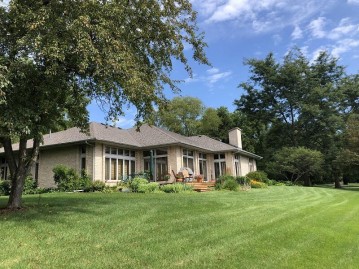 1257 Janette St, Fort Atkinson, WI 53538