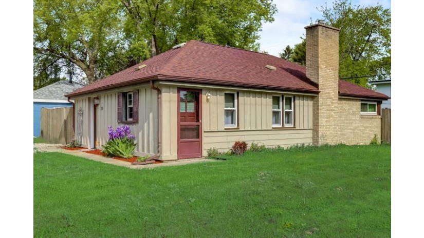 1706 Ellis Ave Caledonia, WI 53402 by RE/MAX Newport $129,700