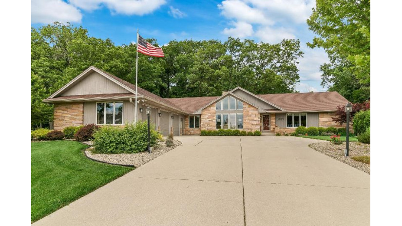 3540 13th Pl Kenosha, WI 53144 by Stanich Realty, LLC $519,000