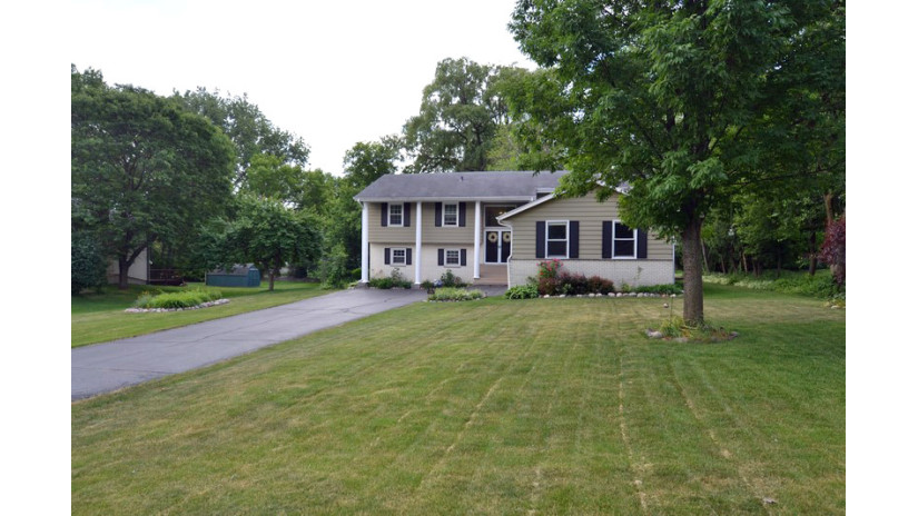 17685 W Burleigh Rd Brookfield, WI 53045 by Shorewest Realtors $299,800