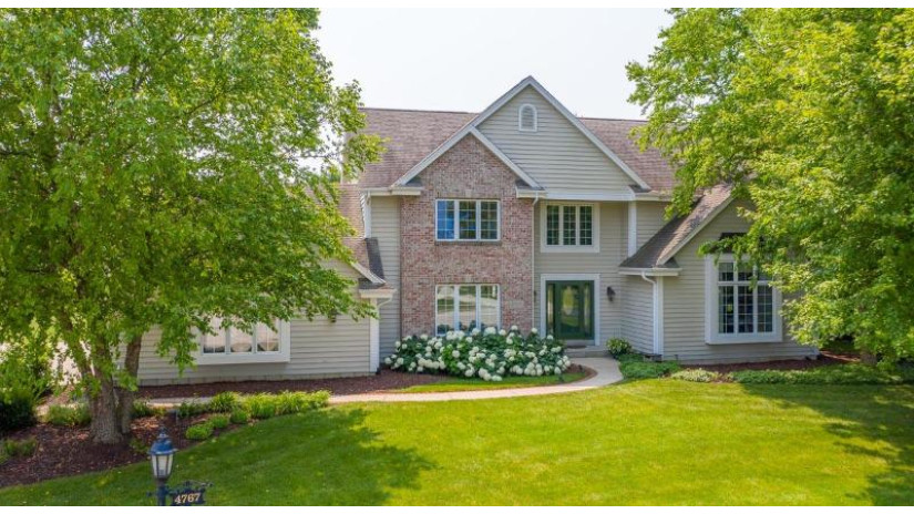 4767 Mallard Ct Richfield, WI 53017 by Exsell Real Estate Experts LLC $619,900