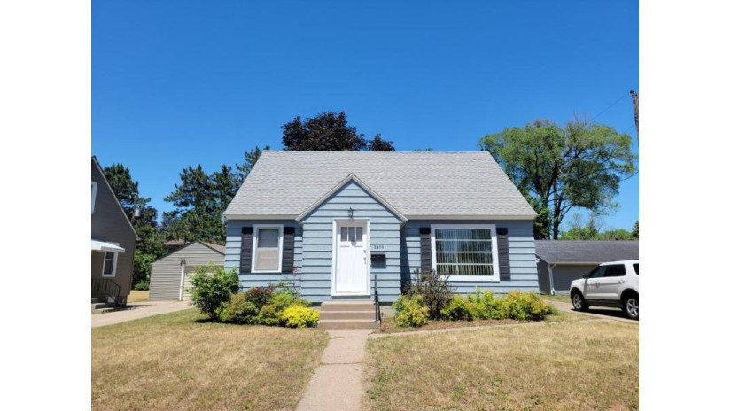 2309 Weston St La Crosse, WI 54601 by RE/MAX Results $169,900