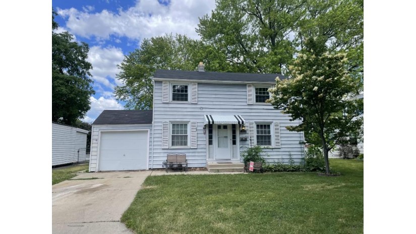 1119 S 103rd St West Allis, WI 53214 by RE/MAX Realty Pros~Milwaukee $149,500