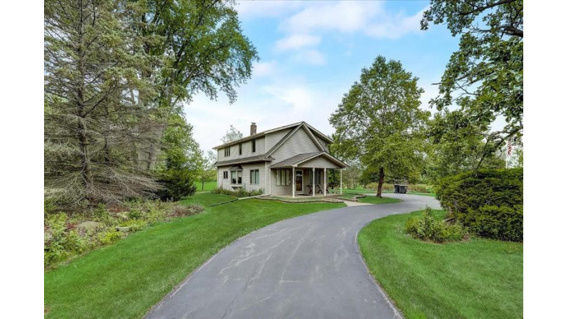 W290S6201 Holiday Rd Genesee, WI 53189 by First Weber Inc - Delafield $699,900