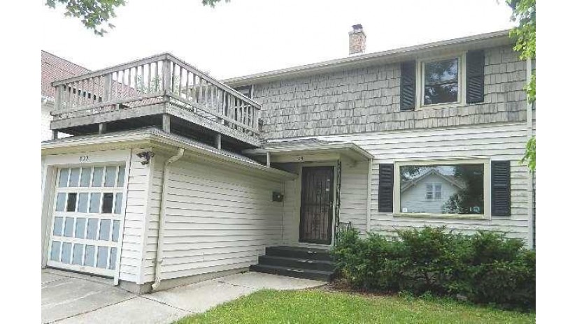 839 Oakland Ave Sheboygan, WI 53081 by Weichert, Realtors CornerStone $74,900