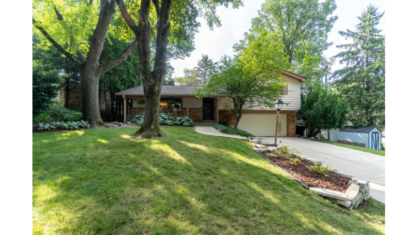 3461 N 107th St Wauwatosa, WI 53222 by Shorewest Realtors $279,900