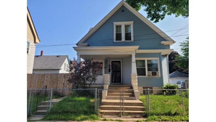 2815 W Grant St Milwaukee, WI 53215 by Homestead Realty, Inc $160,000