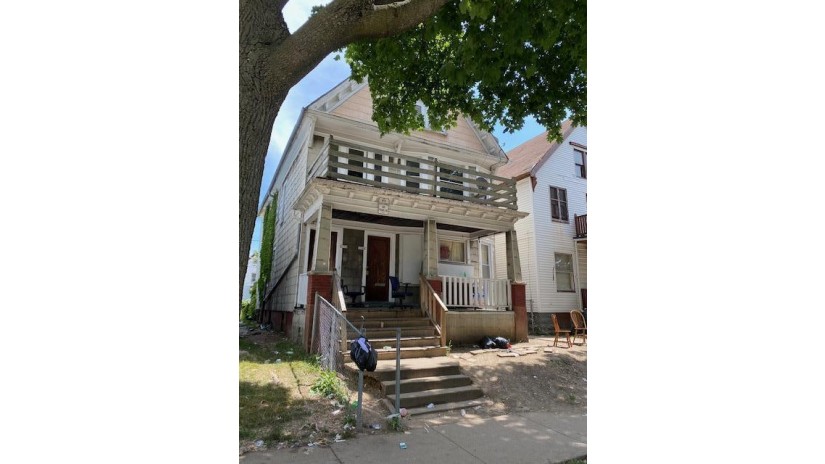 2768 N 28th St 2770 Milwaukee, WI 53210 by RE/MAX Realty Pros~Milwaukee $36,500