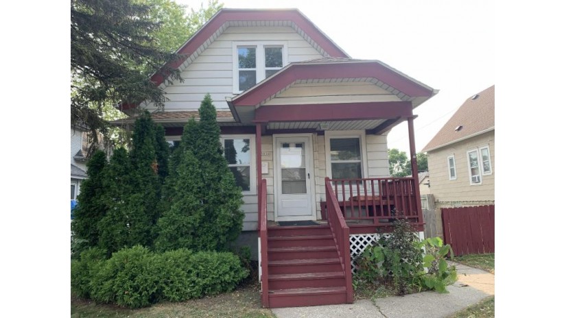 3036 S 9th St Milwaukee, WI 53215 by Grapevine Realty $159,900