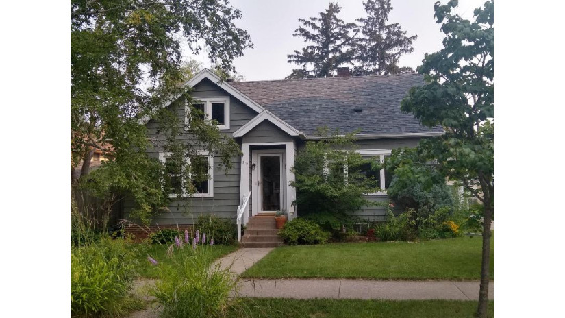 2115 Ferry St La Crosse, WI 54601 by ListWithFreedom.com $219,000