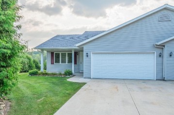 14822 S Cedar Lake Rd, Schleswig, WI 53042-3427