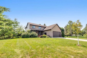 236 Baker Lane, Mishicot, WI 54228