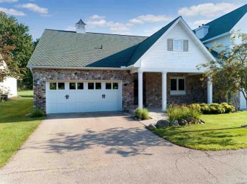 473 Golf Hill Ct, Green Lake, WI 54941