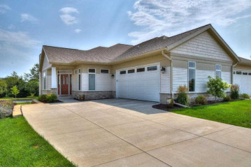 410 Grandview Dr 5, Waunakee, WI 53597