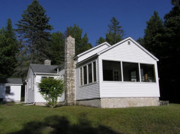 1403 Old West Harbor Rd, Washington Island, WI 54246