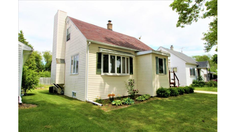 1014 Pershing Ave Sheboygan, WI 53083 by The Kramer Group LLC $137,900