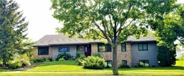 850 Eddington Dr, Sun Prairie, WI 53596