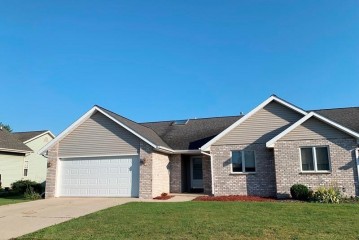 930 Esslink Ln A, Cedar Grove, WI 53013-1633