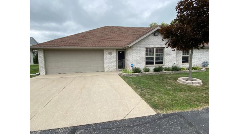 808 Dylan Dr 7 Elkhorn, WI 53121 by Berkshire Hathaway Starck Real Estate $227,900