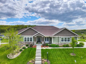 122 Falcon Crest, Black Earth, WI 53515