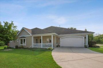 305 Brickyard Ct, Jefferson, WI 53549