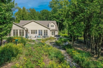 2799 Cedar Landing Ln, Baileys Harbor, WI 54202