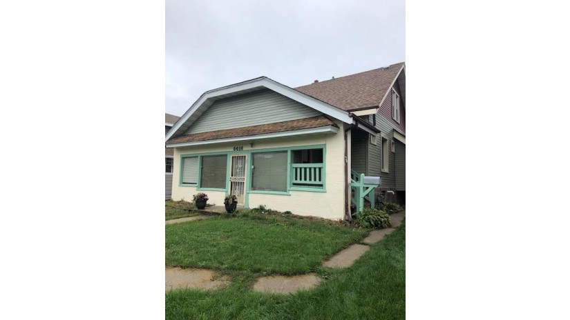 6416 W North Ave Wauwatosa, WI 53213 by Milwaukee Executive Realty, LLC $179,000