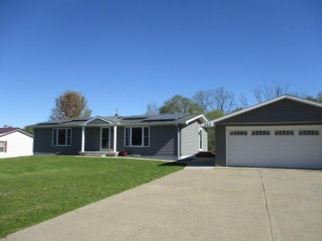 542 E School St, La Farge, WI 54639