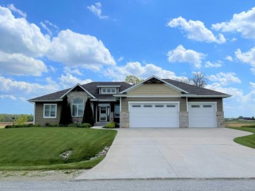 W2389 S Kapur Dr, Sheboygan Falls, WI 53085-2365