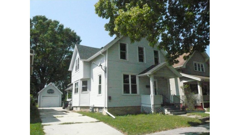 1922 N 11th St Sheboygan, WI 53081 by Century 21 Moves $119,900