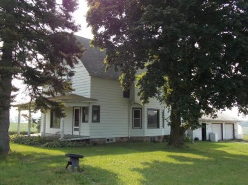 W6497 Vandre Rd, Milford, WI 53038