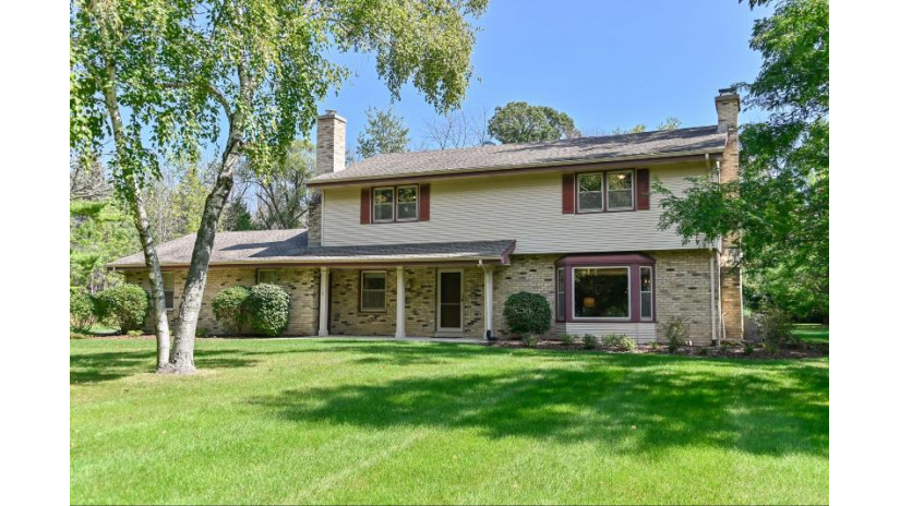 10848 N Pebble Ln Mequon, WI 53092 by Compass RE WI-Northshore $450,000