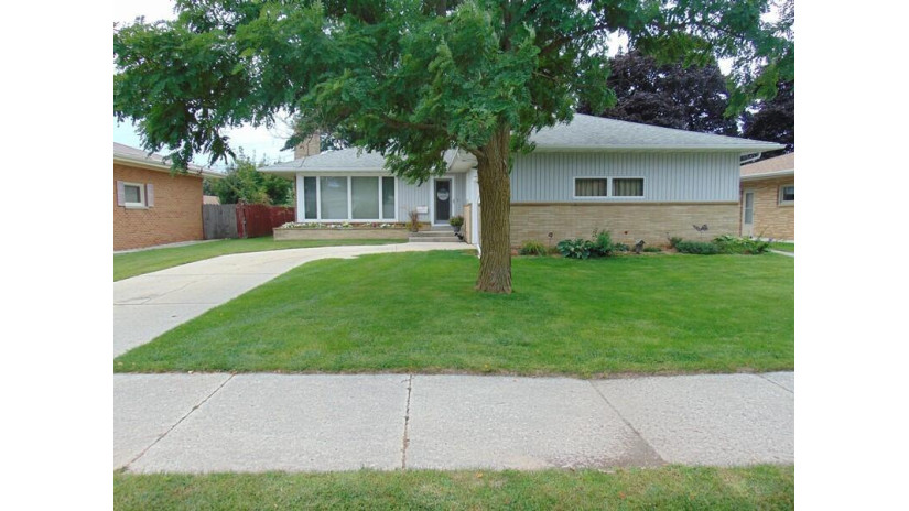 1906 N 24th St Sheboygan, WI 53081 by RE/MAX Universal $209,900