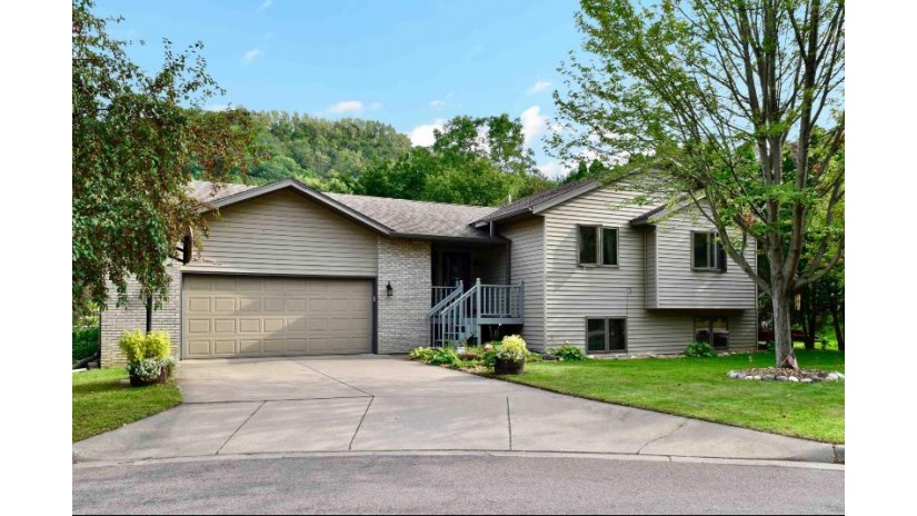 4830 13th St Goodview, MN 55987 by Edina Realty $269,000