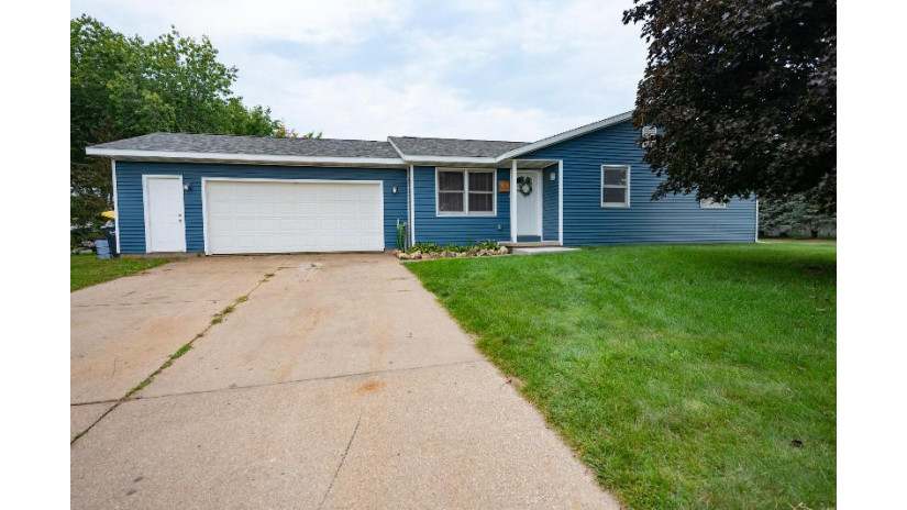 707 Harvest Pl E Holmen, WI 54636 by Moldenhauer Realty Group, LLC $230,000