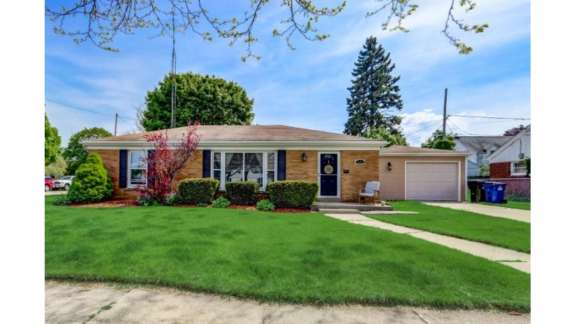 701 Lombard Ave Racine, WI 53402 by RE/MAX Newport $197,500