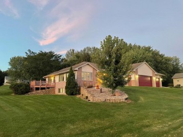 W5224 Harter Dr, Medary, WI 54650-8631