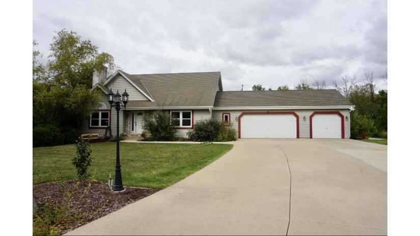 26616 Day Break Ct Norway, WI 53185 by Milwaukee Flat Fee Homes $499,900