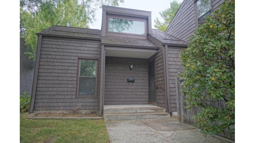 9226 N 70th St Milwaukee, WI 53223 by Homestead Realty, Inc $84,900