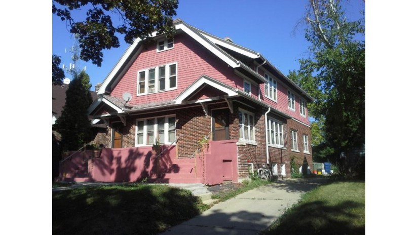 2628 N 59th St Milwaukee, WI 53210 by Homestead Realty, Inc $595