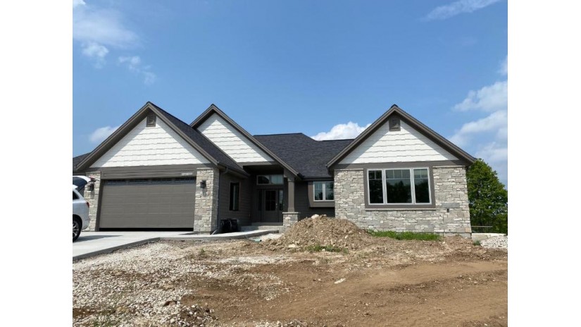 S54W25358 Pebble Brook Ct Waukesha, WI 53189 by Belman Homes, Inc $746,150