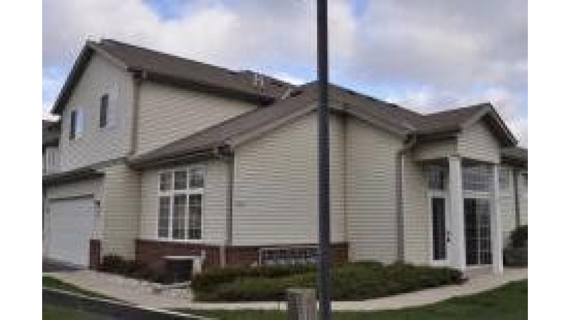 2424 Fox River Pkwy F Waukesha, WI 53189 by Century 21 Affiliated - Delafield $234,000