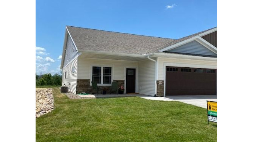 6208 River Run Rd La Crosse, WI 54601 by Gerrard-Hoeschler, REALTORS $295,000