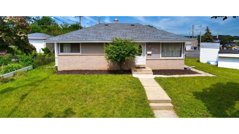 7716 W Brentwood Ave Milwaukee, WI 53223 by Premier Point Realty LLC $155,000