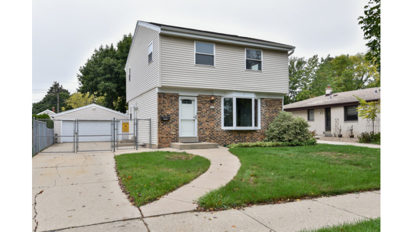 3717 S 95th St Milwaukee, WI 53228 by Shorewest Realtors $227,900