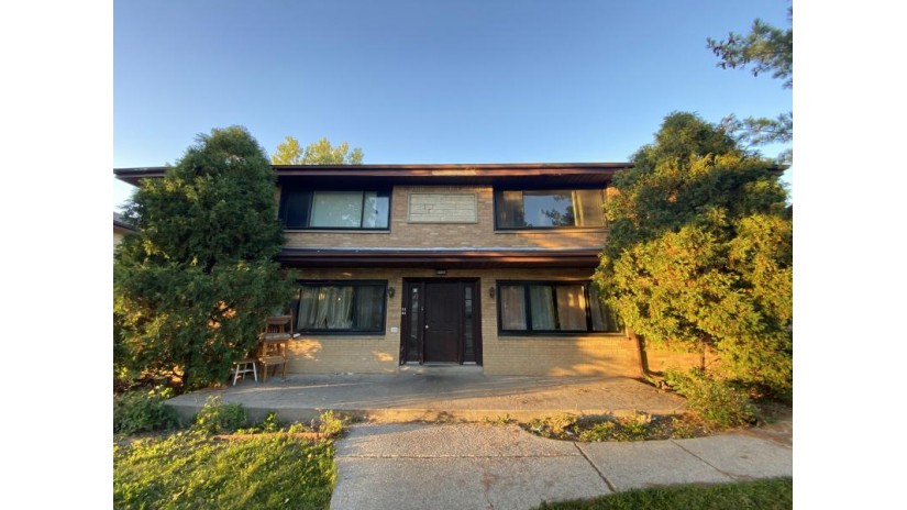 9700 W Capitol Dr Milwaukee, WI 53222 by Smart Asset Realty Inc $319,000